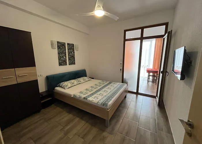 David Junior Gazde/Camere de închiriat